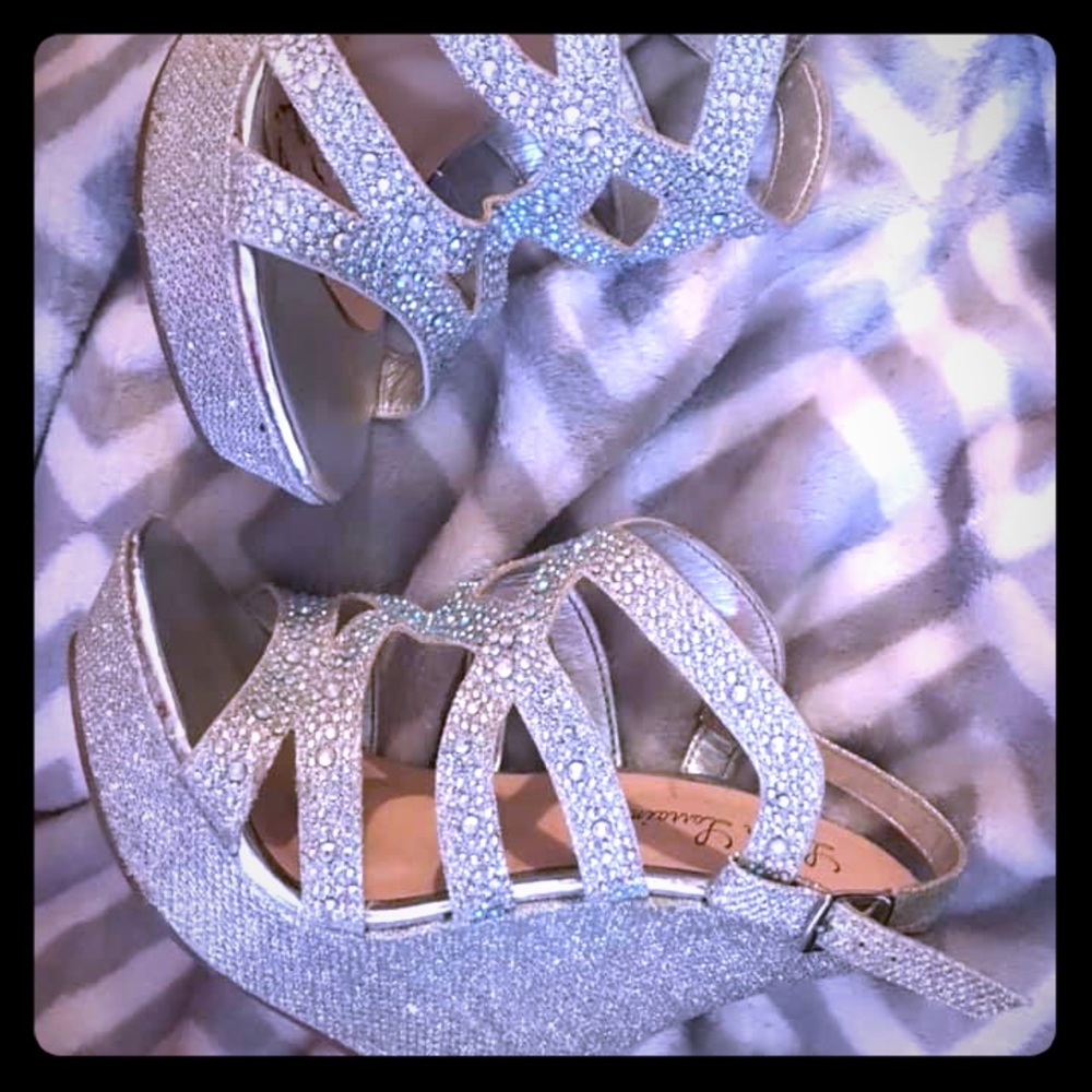 Stunning Lauren Lorraine sparklingly wedges